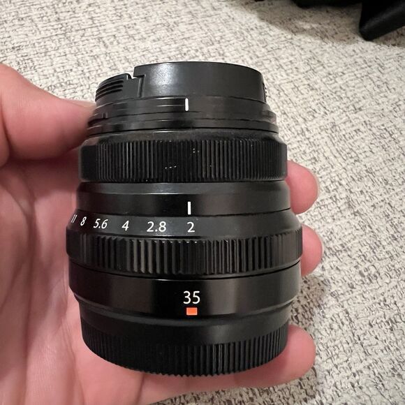 Fujifilm X-T4 26.1 MP Mirrorless Camera Silver Bundle With 2 Lens And Camera Bag - Picture 5 of 15